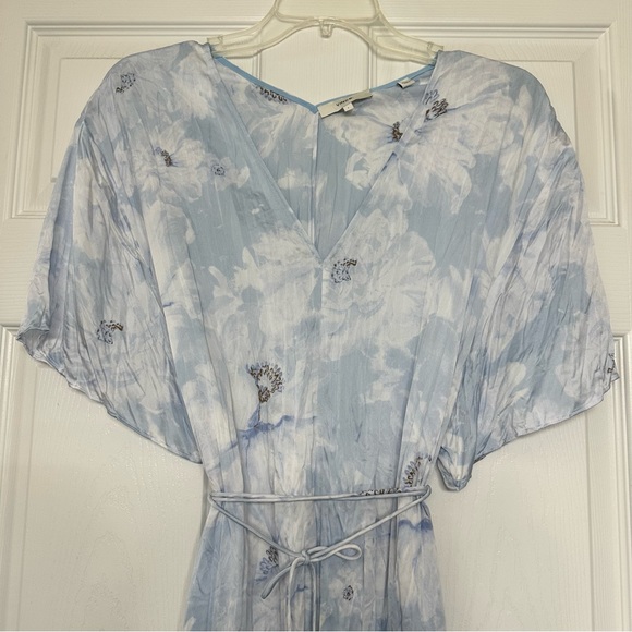 VINCE Painted Magnolia V-Neck Dress - Picture 7 of 11